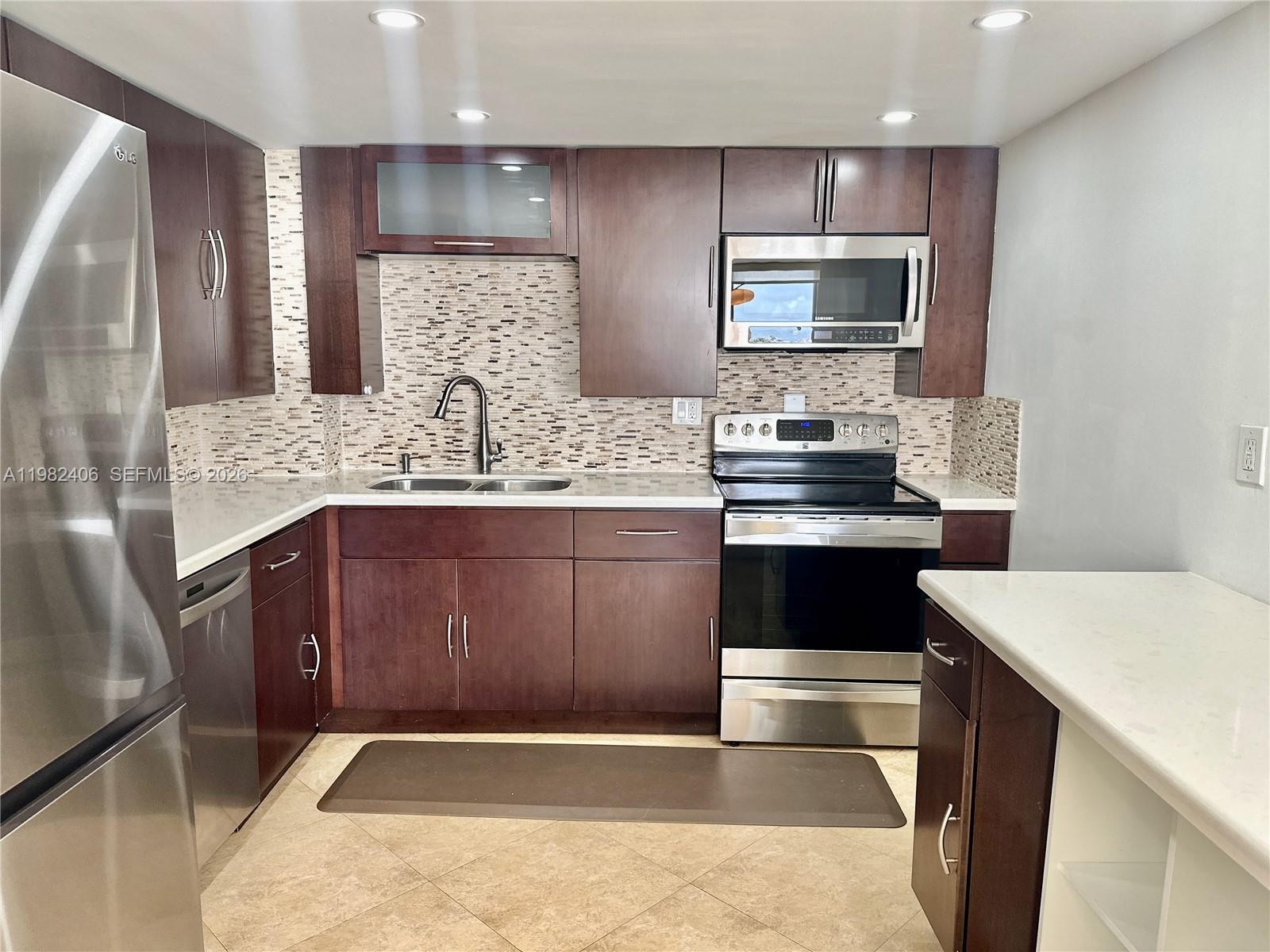 Photo of 3180 Ocean Dr  #401, Hallandale Beach, Florida, 33009 - 