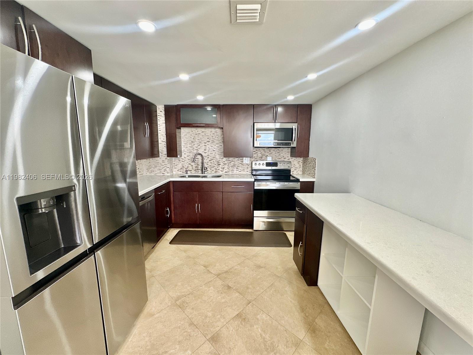 Photo of 3180 Ocean Dr  #401, Hallandale Beach, Florida, 33009 - 