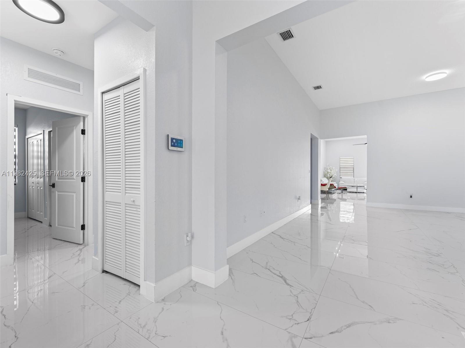 14478 4 / 4 2776 sq. ft. $ 2026-03-13 0 Photo