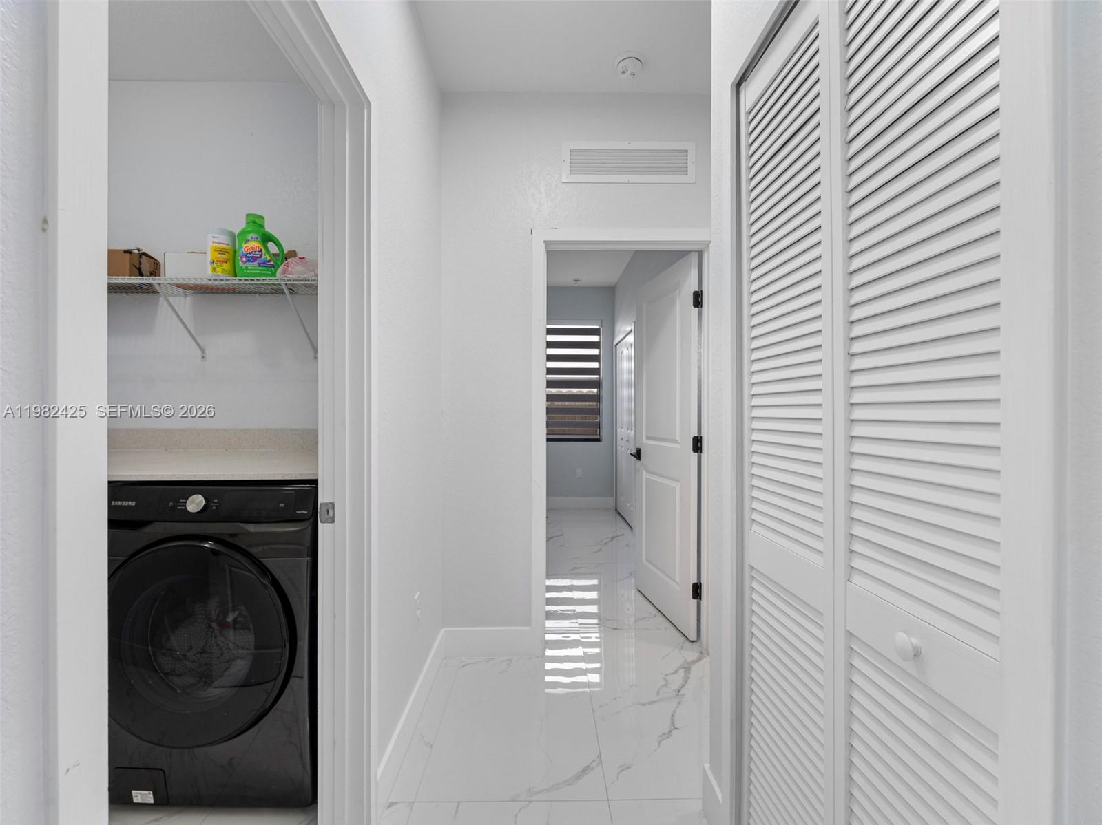 14478 4 / 4 2776 sq. ft. $ 2026-03-13 0 Photo