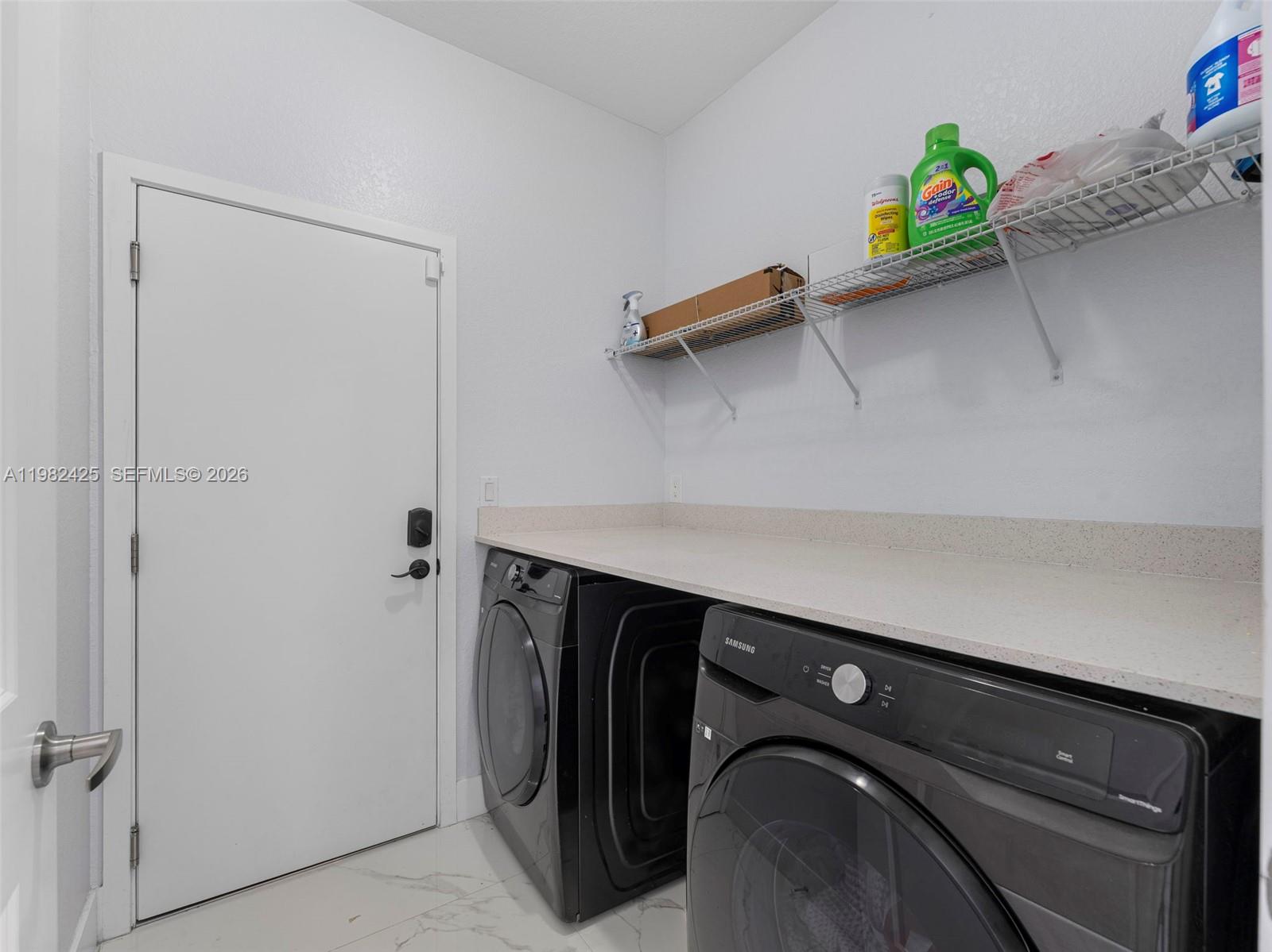 14478 4 / 4 2776 sq. ft. $ 2026-03-13 0 Photo