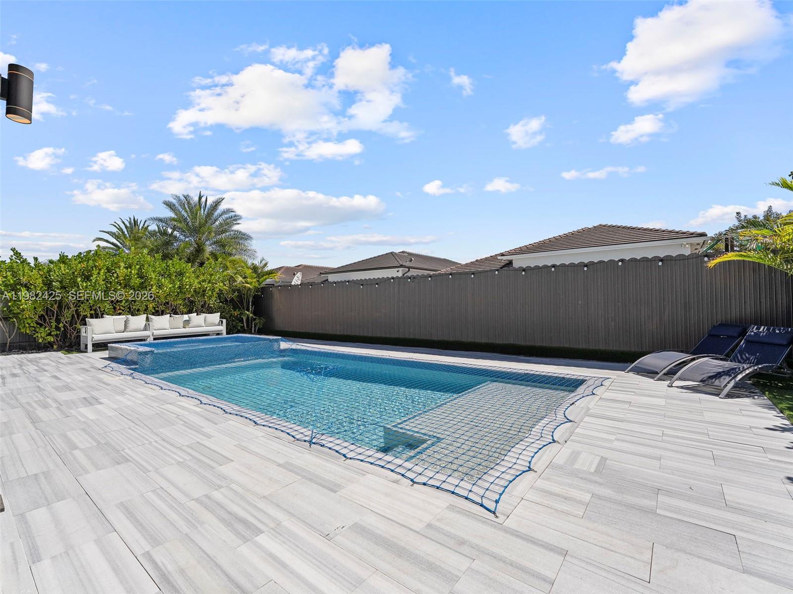 14478 4 / 4 2776 sq. ft. $ 2026-03-13 0 Photo