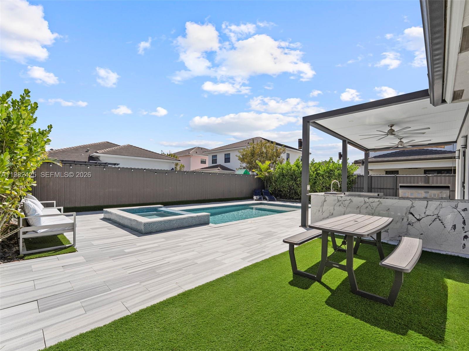 14478 4 / 4 2776 sq. ft. $ 2026-03-13 0 Photo