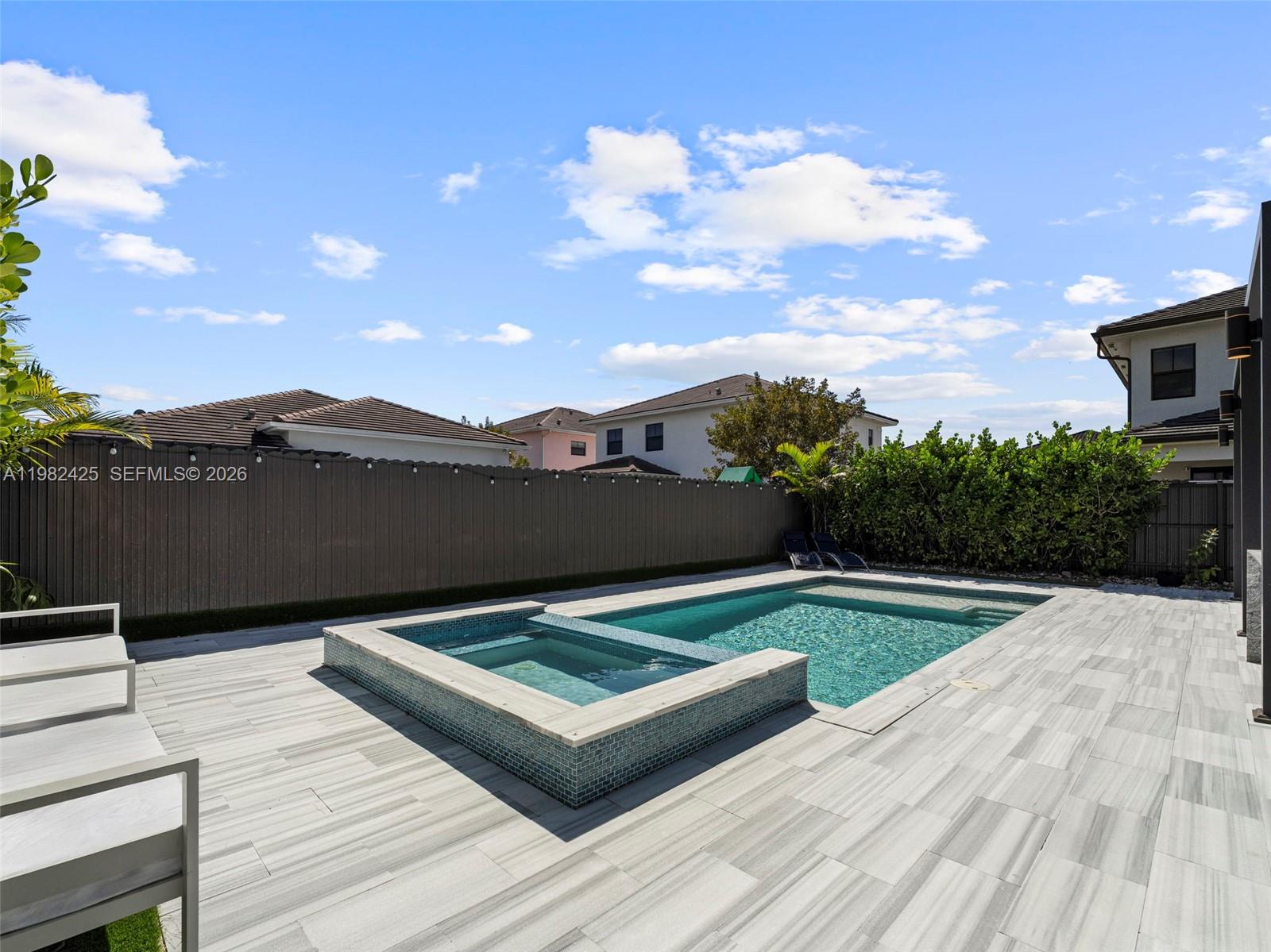 14478 4 / 4 2776 sq. ft. $ 2026-03-13 0 Photo