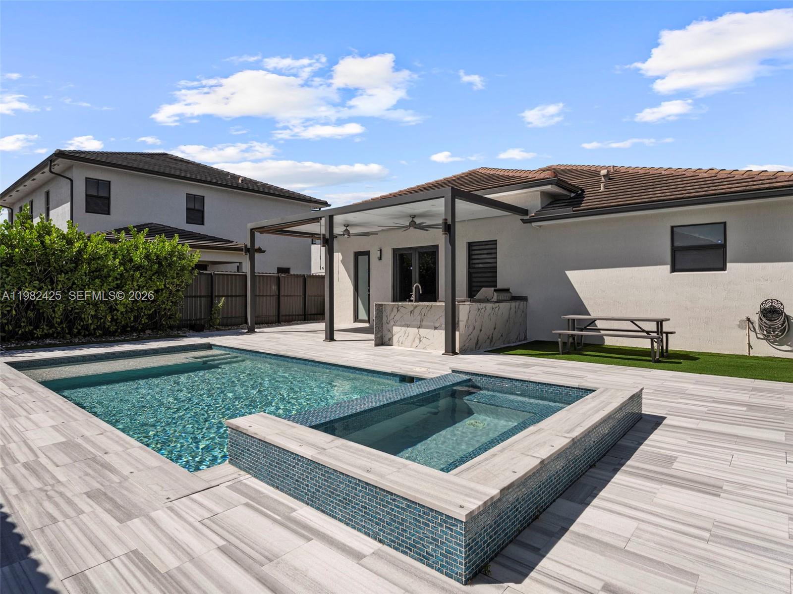 14478 4 / 4 2776 sq. ft. $ 2026-03-13 0 Photo