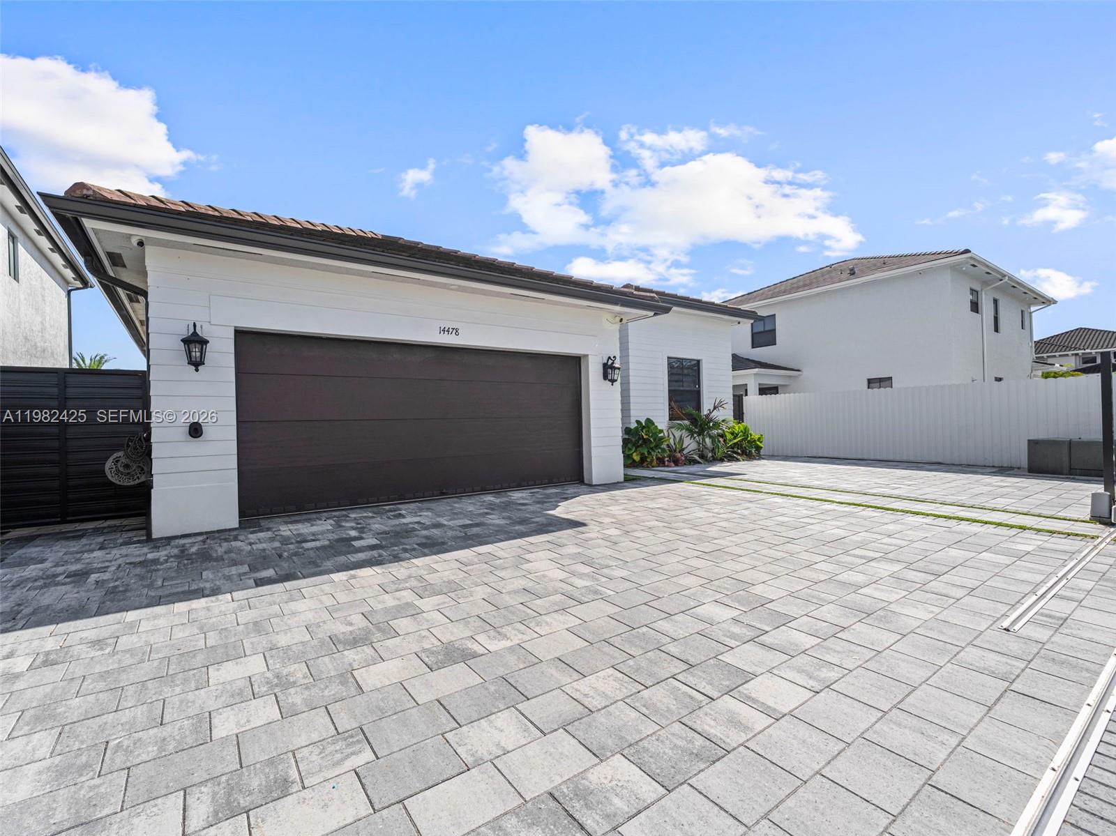 14478 4 / 4 2776 sq. ft. $ 2026-03-13 0 Photo