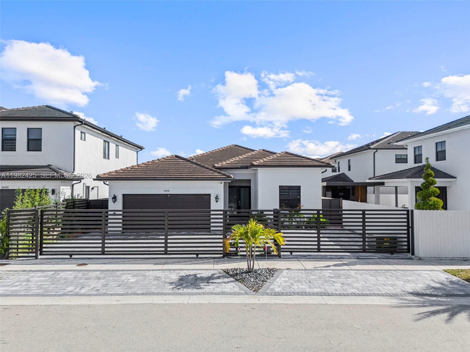 14478 4 / 4 2776 sq. ft. $ 2026-03-13 0 Photo