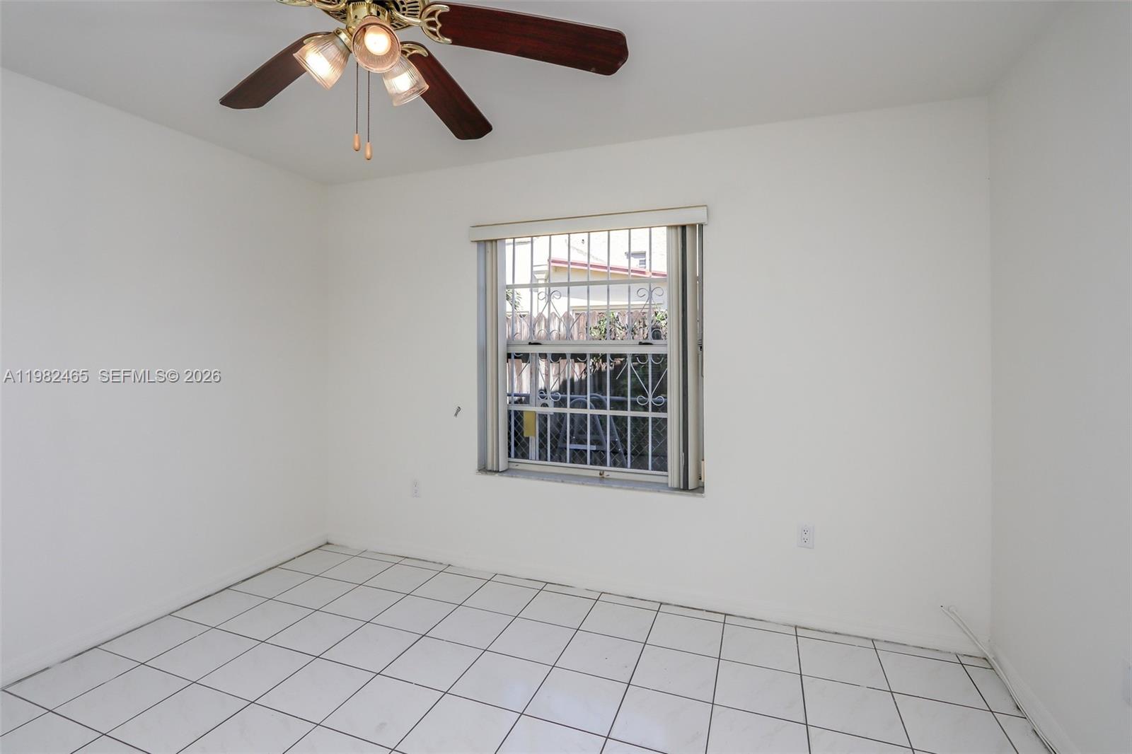   /   кв.футов $ 2026-03-13 0 Фото