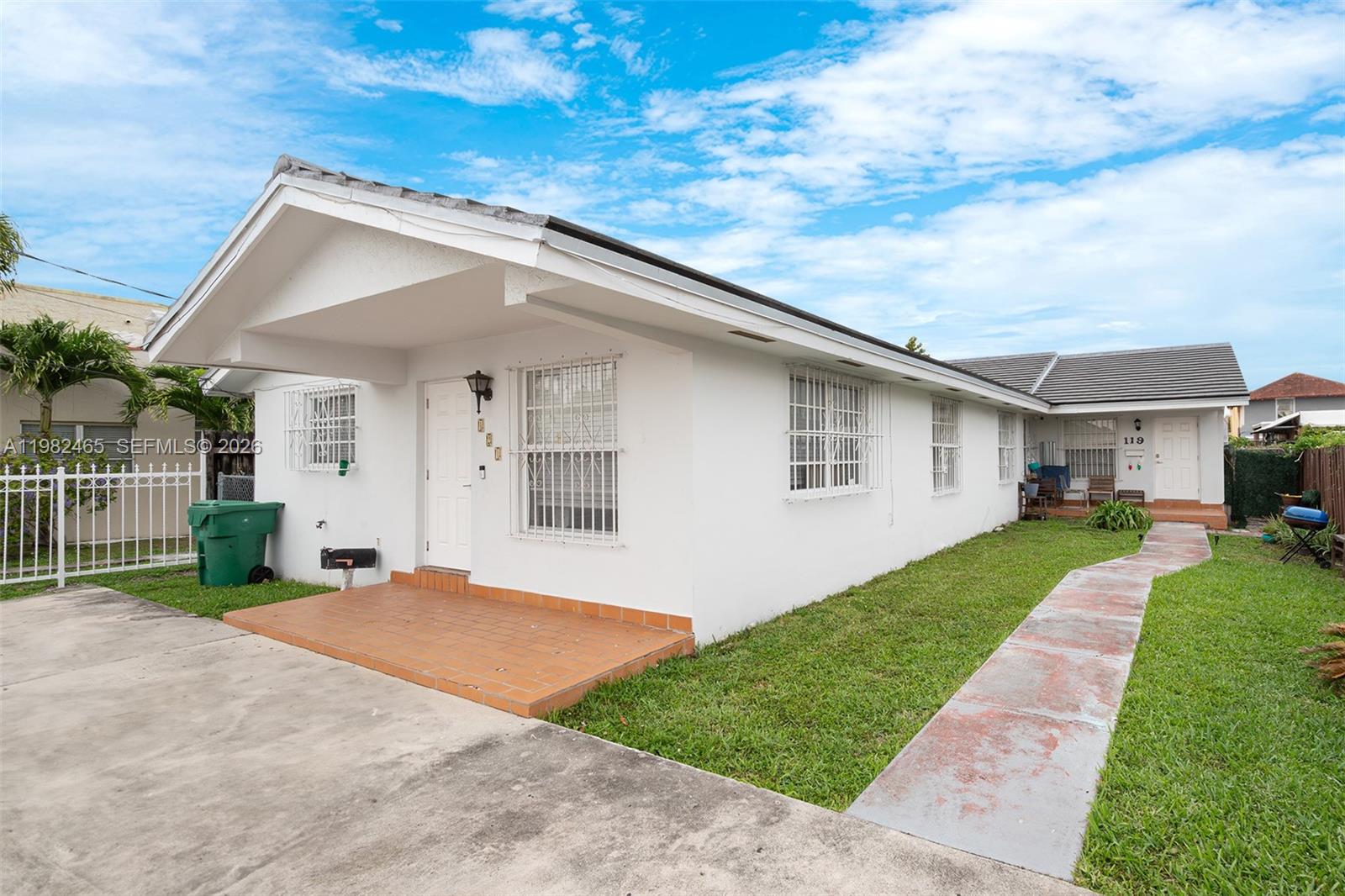   /   кв.футов $ 2026-03-13 0 Фото