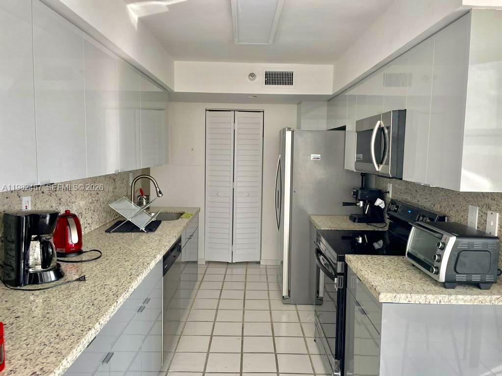 Photo of 3500 Mystic Pointe Dr  #3103, Aventura, Florida, 33180 - 