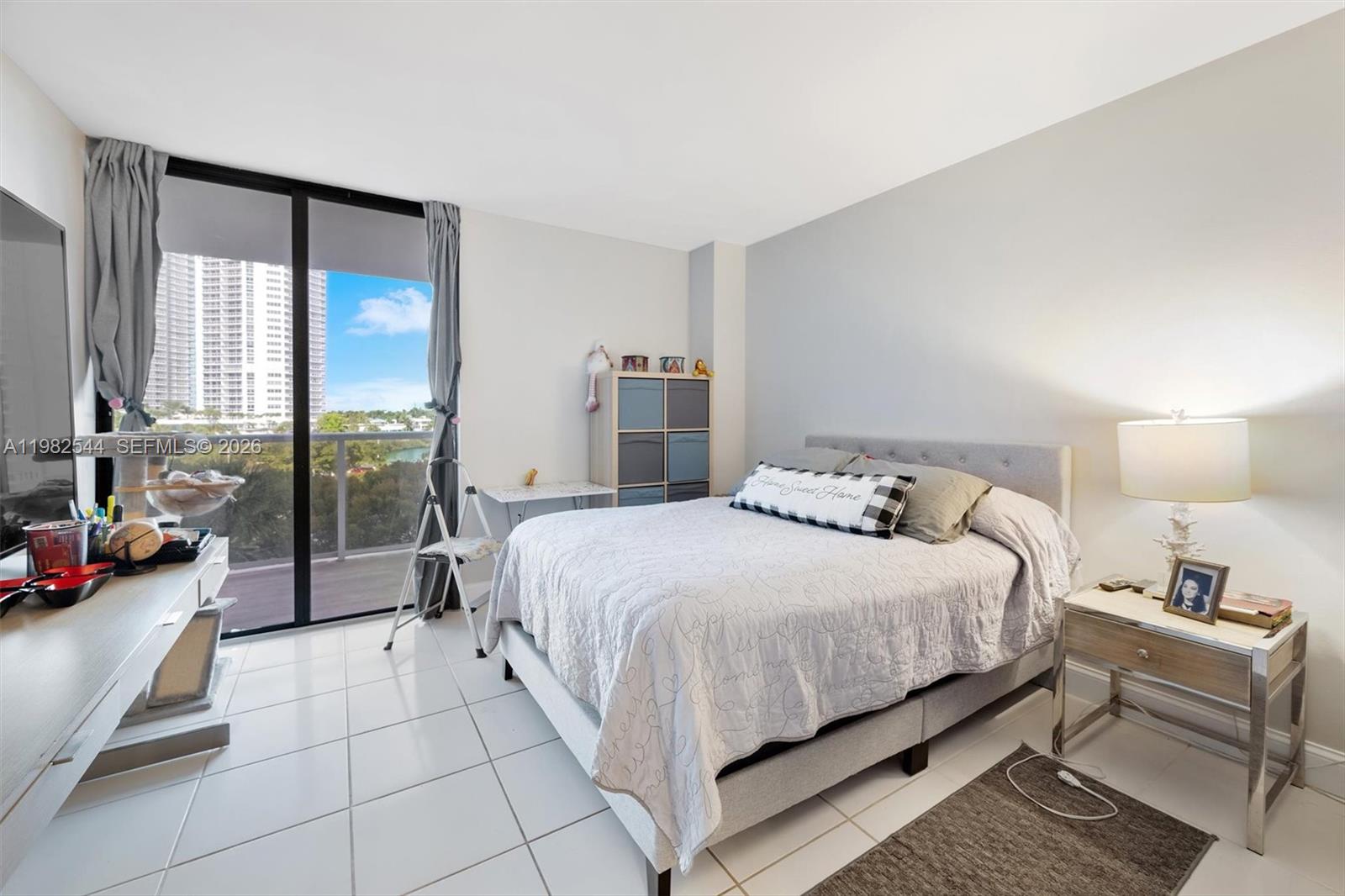 Photo of 3731 Country Club Dr  #521, Aventura, Florida, 33180 - 