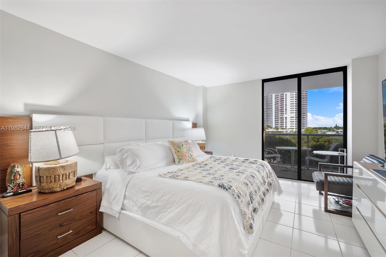 Photo of 3731 Country Club Dr  #521, Aventura, Florida, 33180 - 