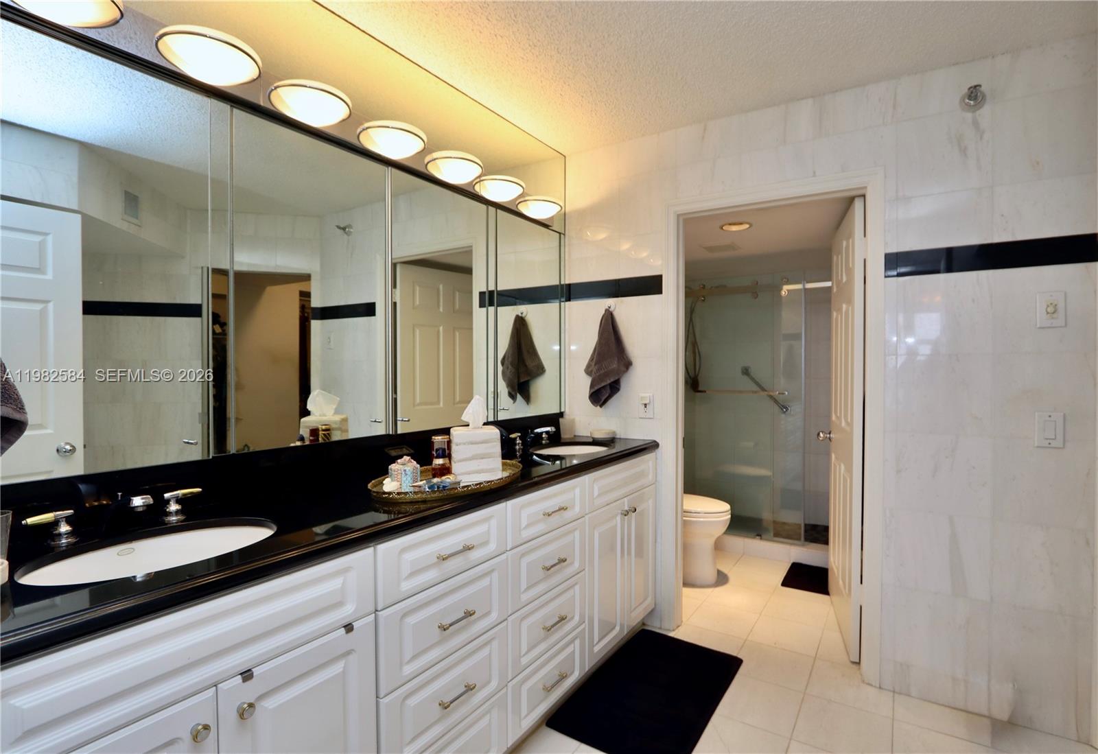 Photo of 3500 Mystic Pointe Dr  #3701, Aventura, Florida, 33180 - 