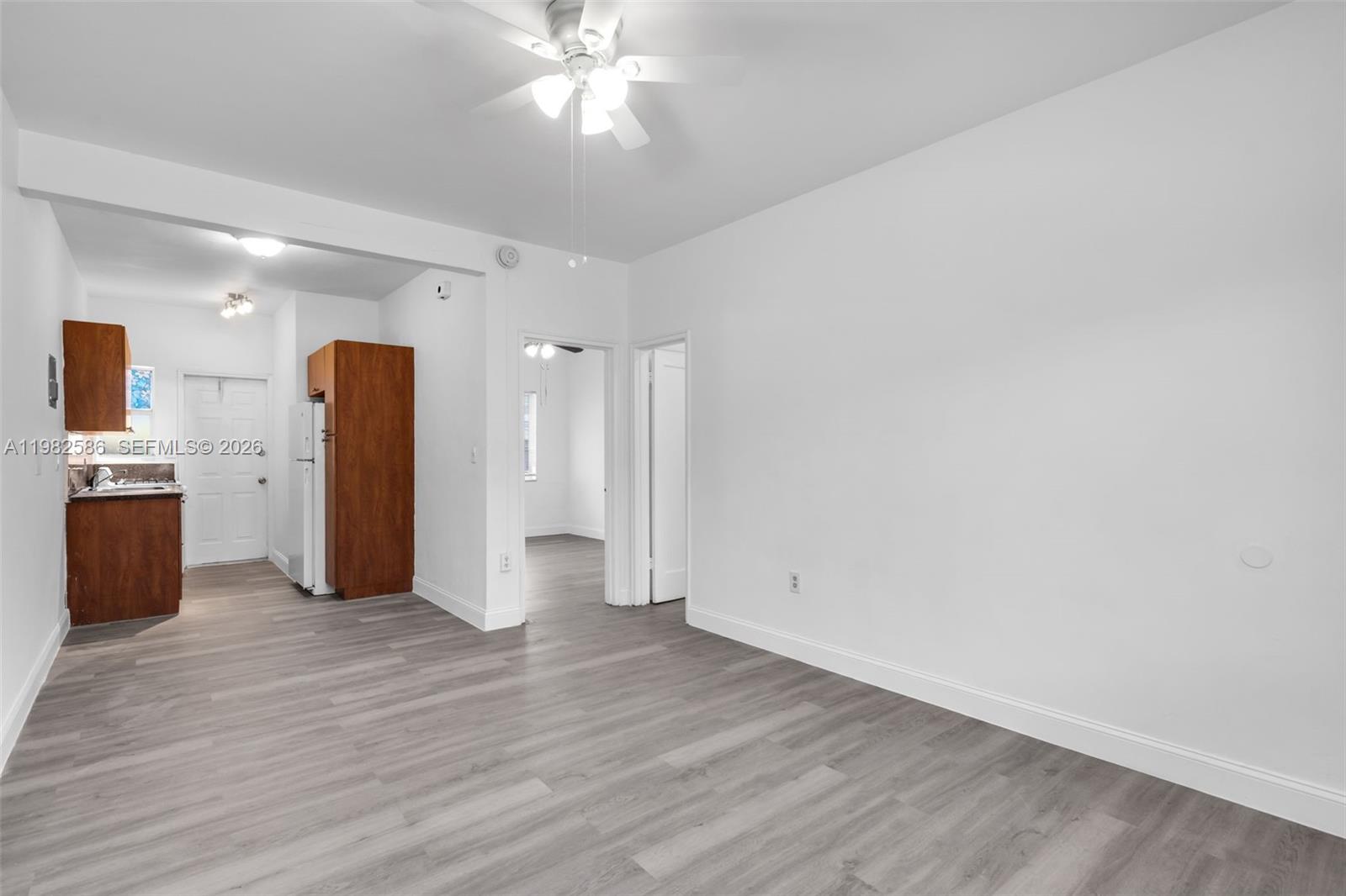   /   кв.футов $ 2026-03-13 0 Фото