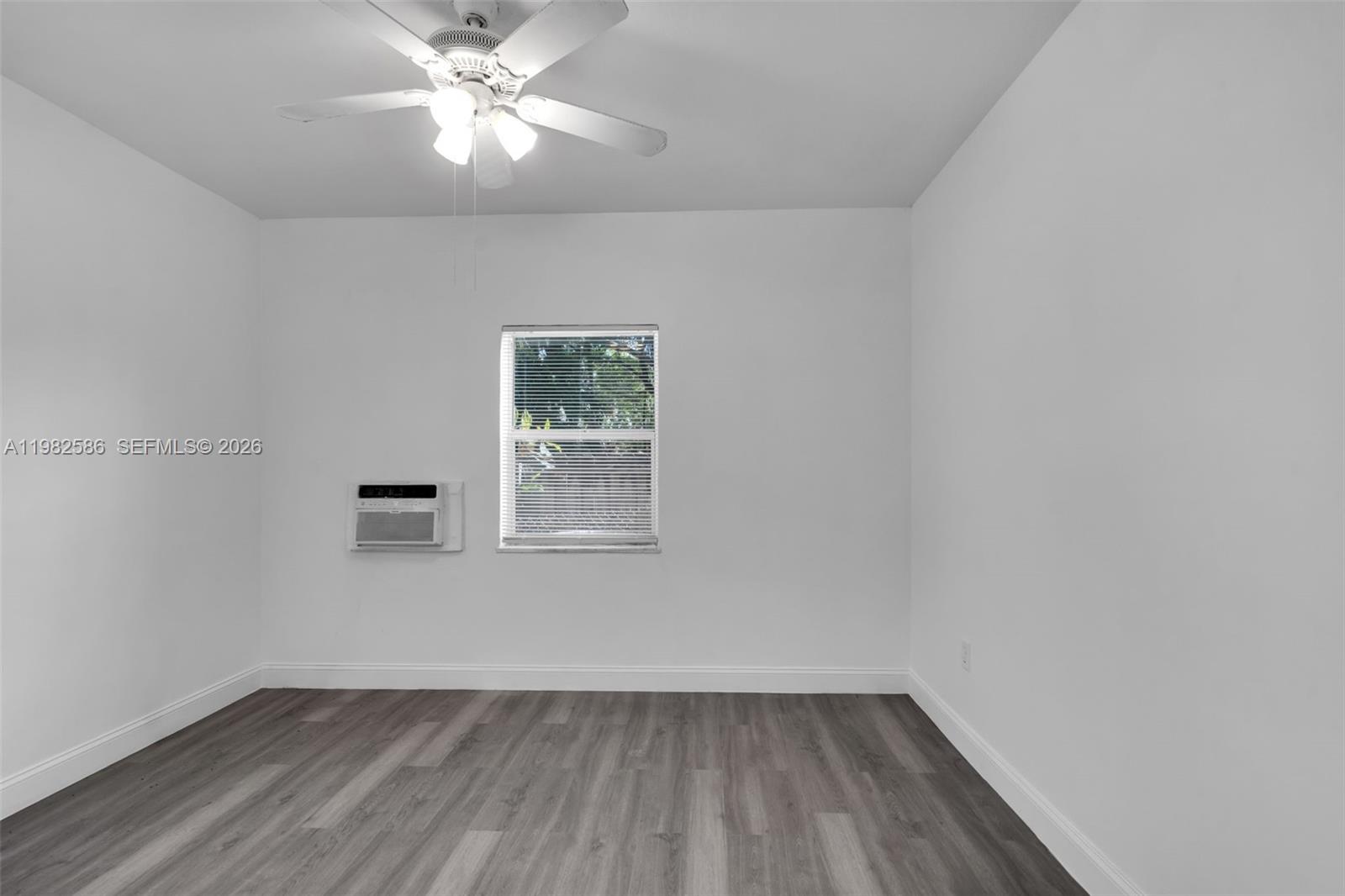   /   кв.футов $ 2026-03-13 0 Фото