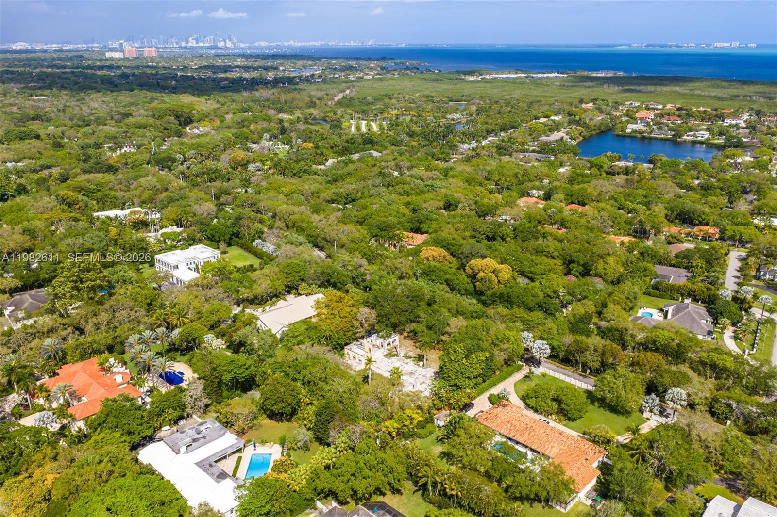   /   кв.футов $ 2026-03-13 0 Фото