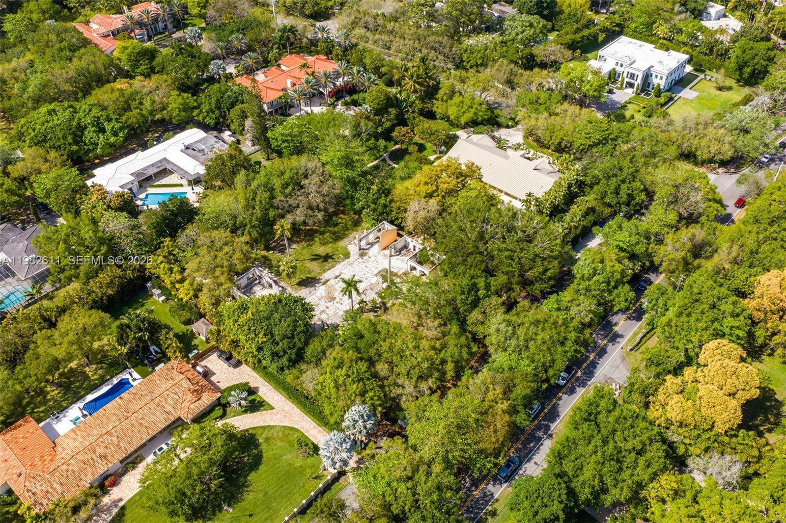   /   кв.футов $ 2026-03-13 0 Фото