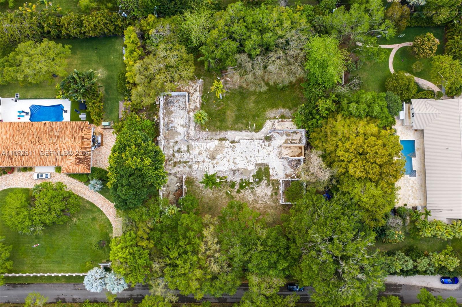   /   кв.футов $ 2026-03-13 0 Фото