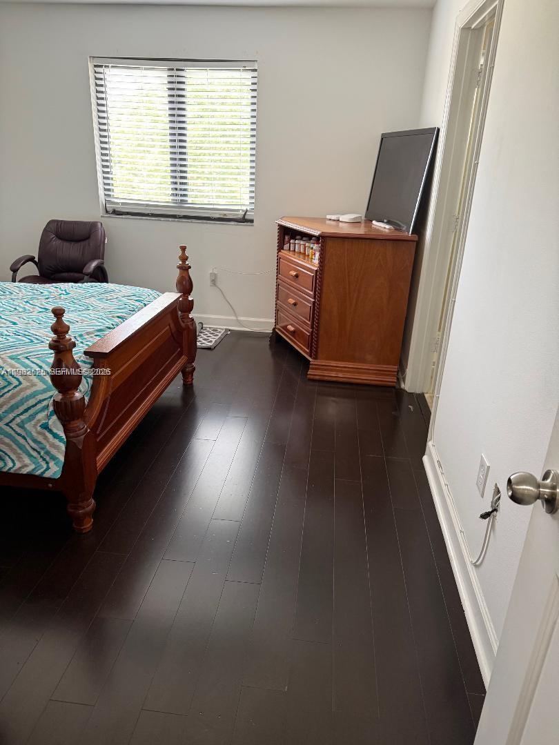 Подробнее 424 3 / 3 1777 кв.футов $ 2026-03-13 0 Фото