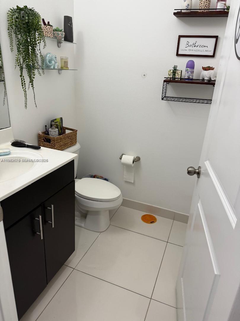 Подробнее 424 3 / 3 1777 кв.футов $ 2026-03-13 0 Фото