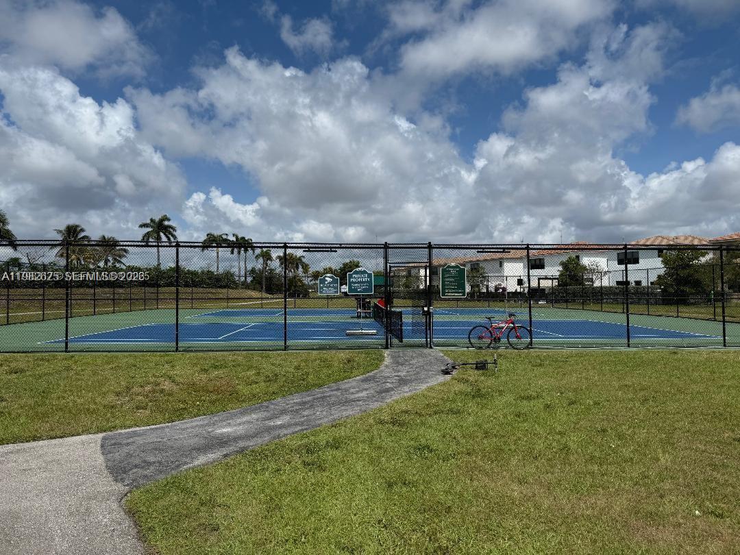 Подробнее 424 3 / 3 1777 кв.футов $ 2026-03-13 0 Фото