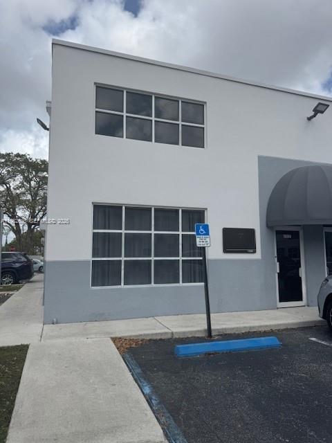 9  /   sq. ft. $ 2026-03-13 0 foto