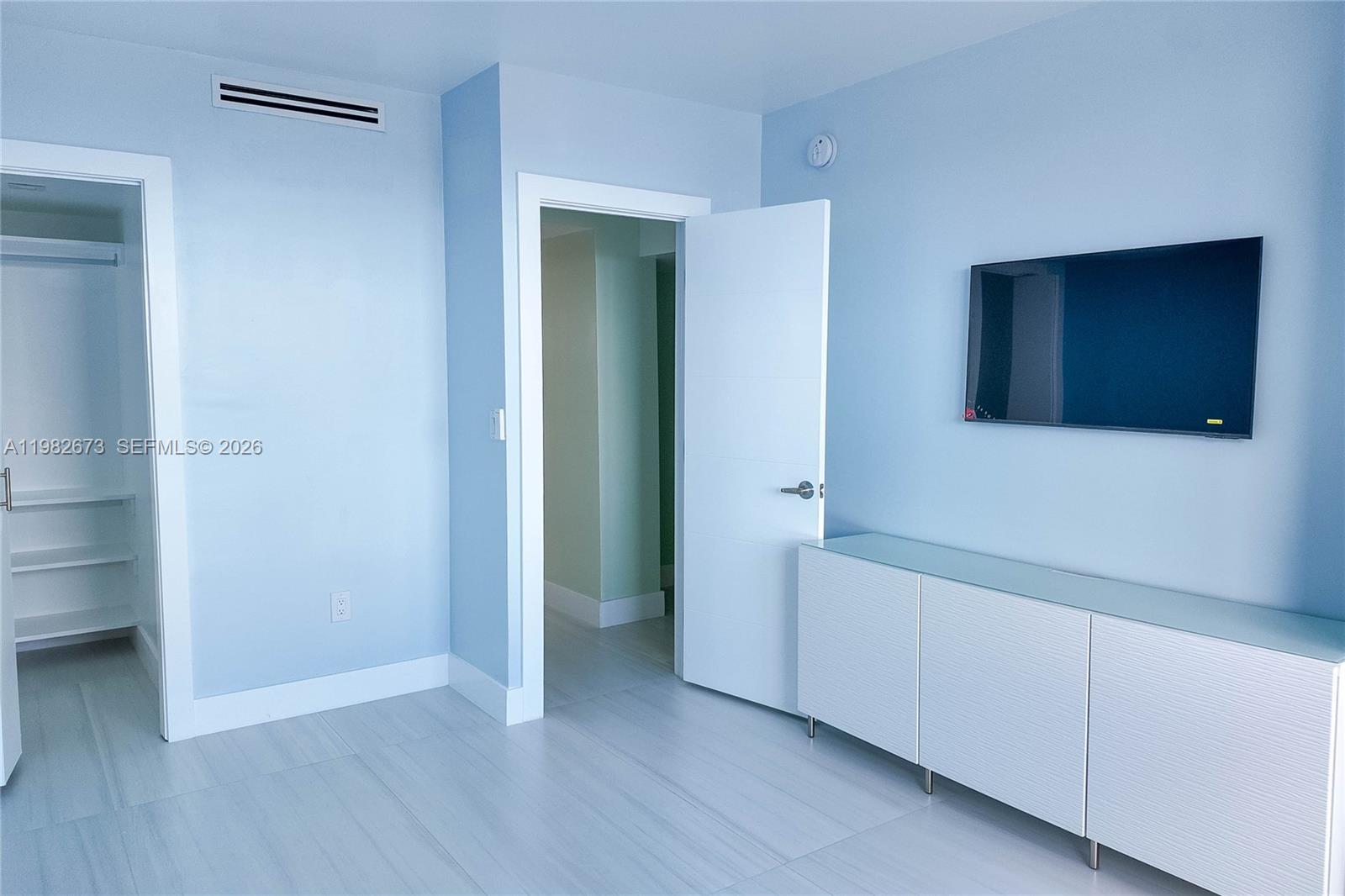 22E 3 / 3 1780 sq. ft. $ 2026-03-13 0 Photo