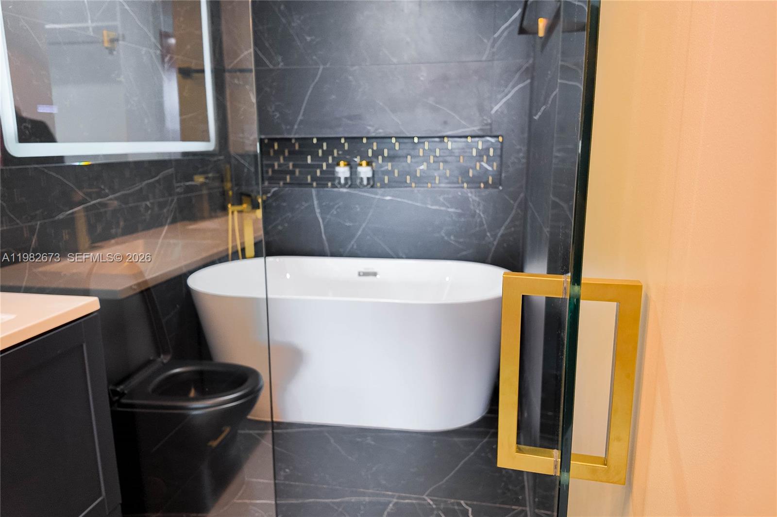 22E 3 / 3 1780 sq. ft. $ 2026-03-13 0 Photo