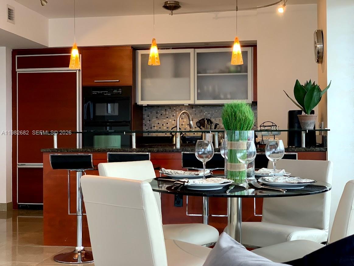 4608 2 / 2 1458 sq. ft. $ 2026-04-10 0 foto