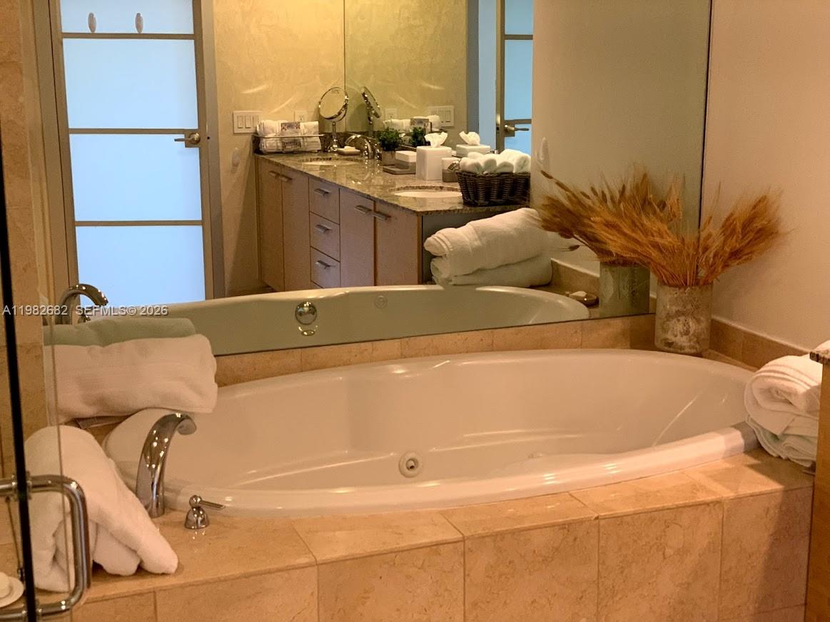 4608 2 / 2 1458 sq. ft. $ 2026-04-10 0 foto
