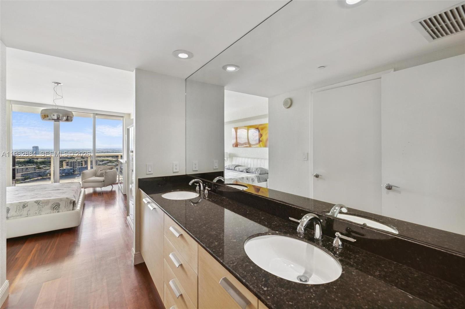 3606 2 / 1 1086 sq. ft. $ 2026-05-06 0 foto