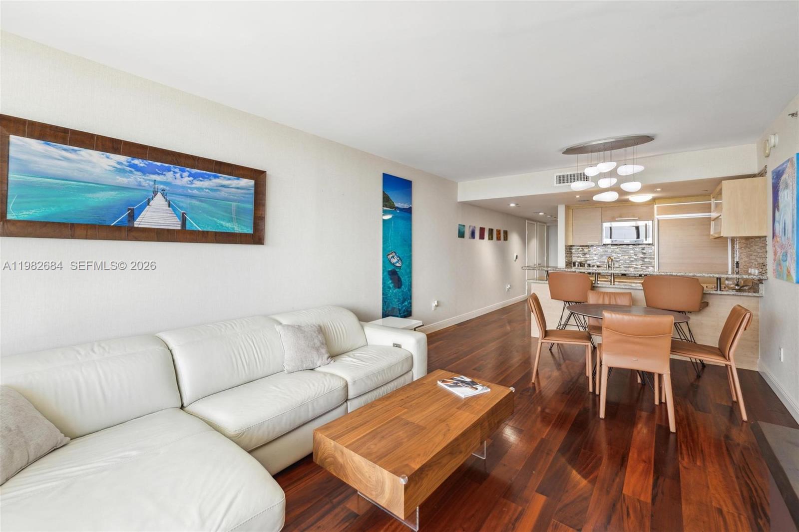 3606 2 / 1 1086 sq. ft. $ 2026-05-06 0 foto