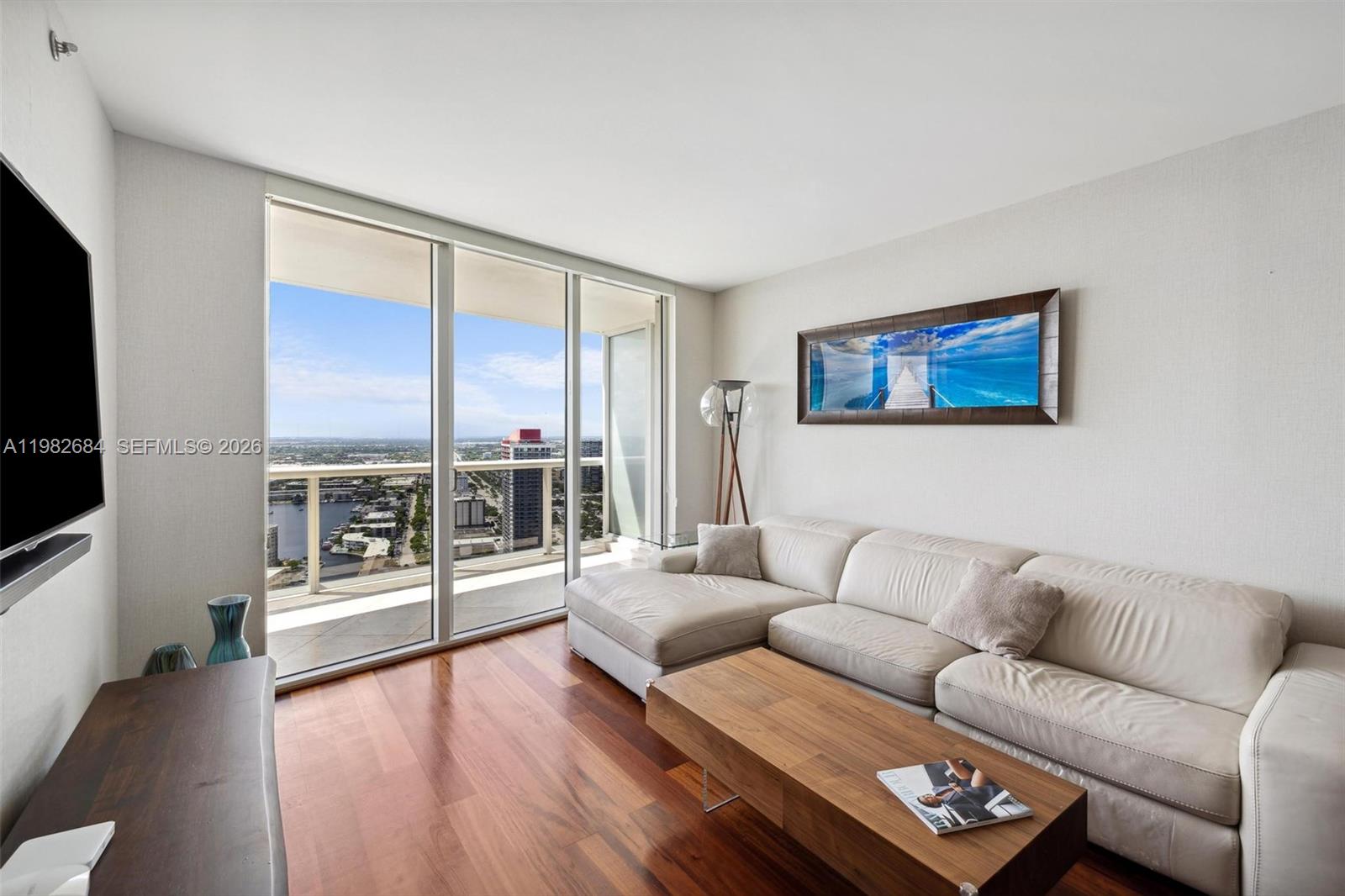 3606 2 / 1 1086 sq. ft. $ 2026-05-06 0 foto