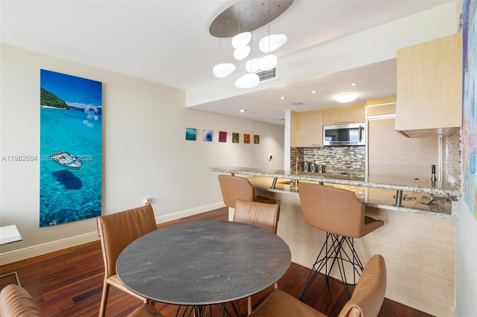 3606 2 / 1 1086 sq. ft. $ 2026-05-06 0 foto