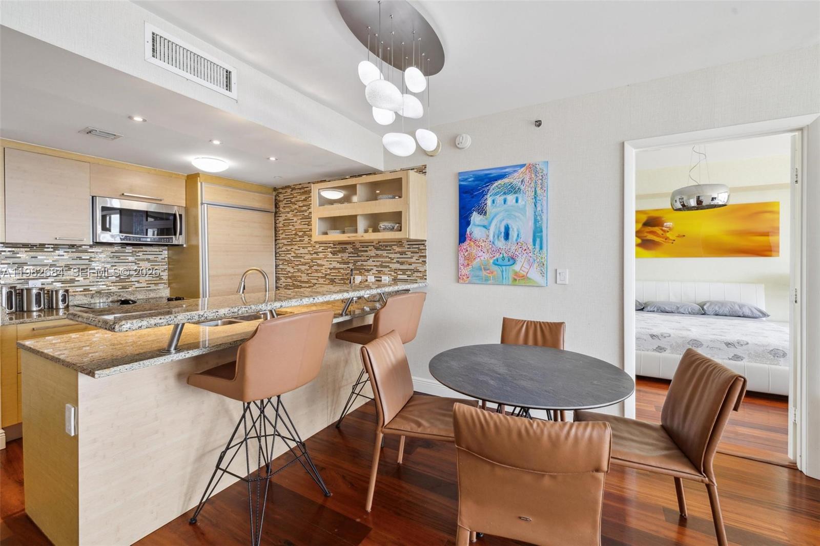 3606 2 / 1 1086 sq. ft. $ 2026-05-06 0 foto