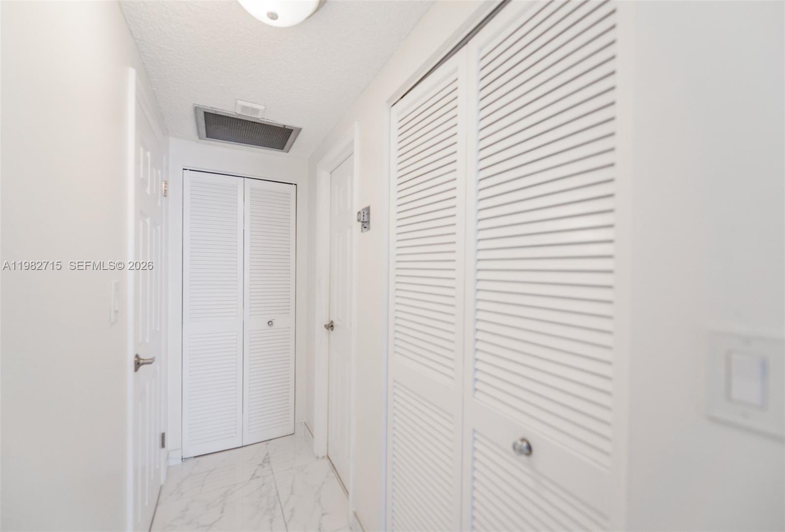 See details 7A 1 / 2 870 sq. ft. $ 2026-03-13 0 Photo