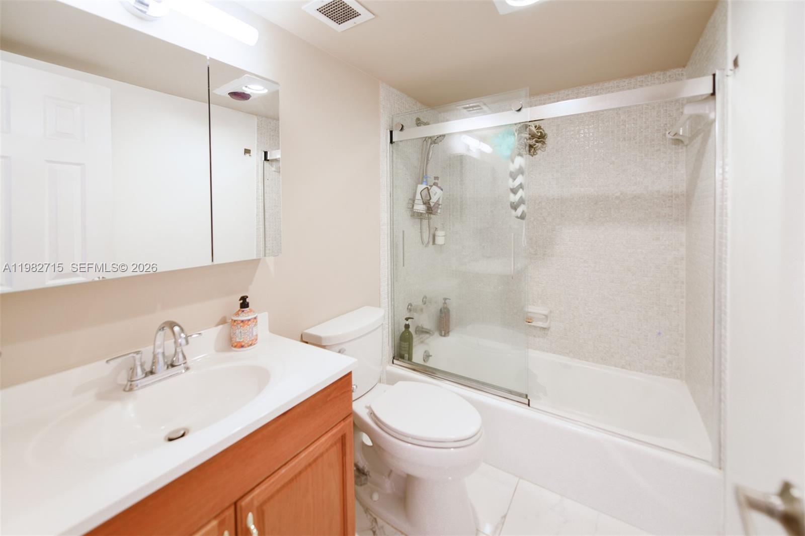 See details 7A 1 / 2 870 sq. ft. $ 2026-03-13 0 Photo