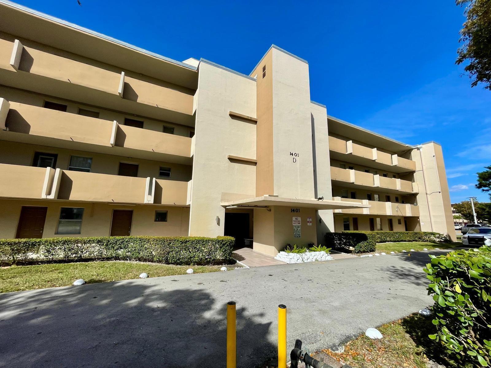 Ver detalles 1 / 898 sq. ft. $ 2026-06-21 0 foto