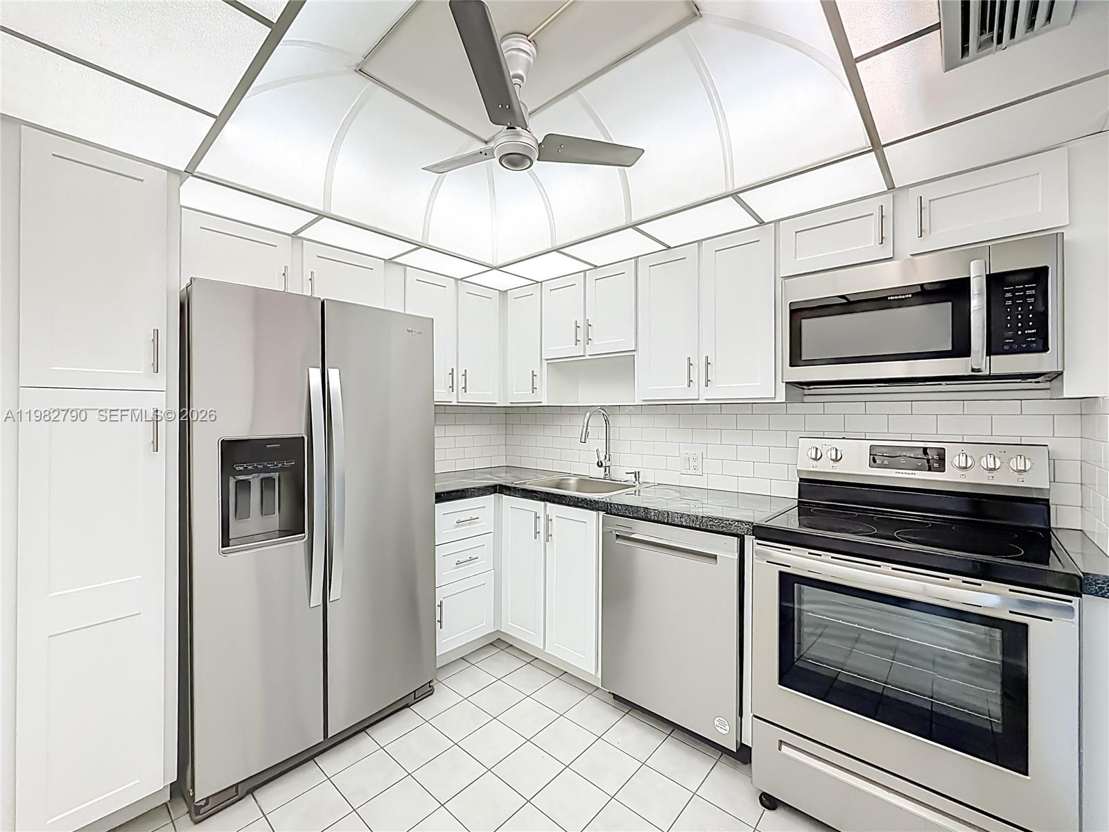 Photo of 20301 Country Club Dr  #2428, Aventura, Florida, 33180 - 