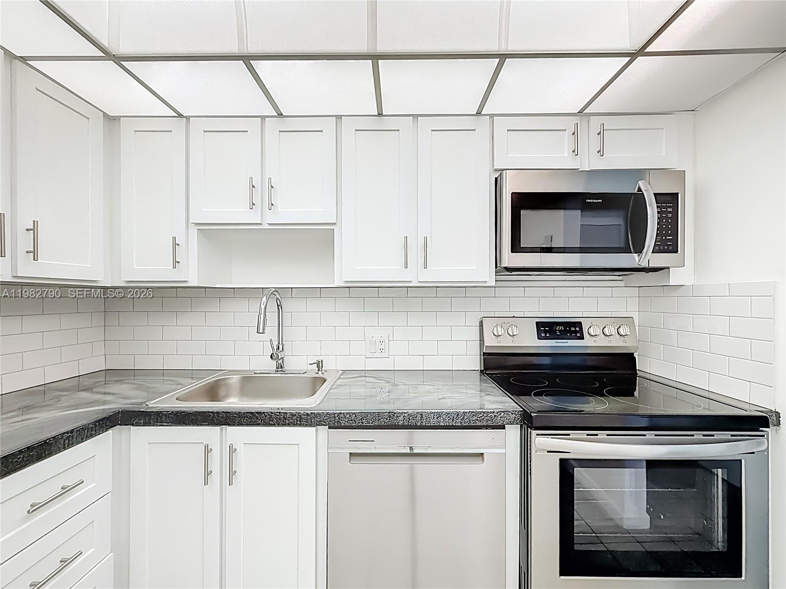 Photo of 20301 Country Club Dr  #2428, Aventura, Florida, 33180 - 