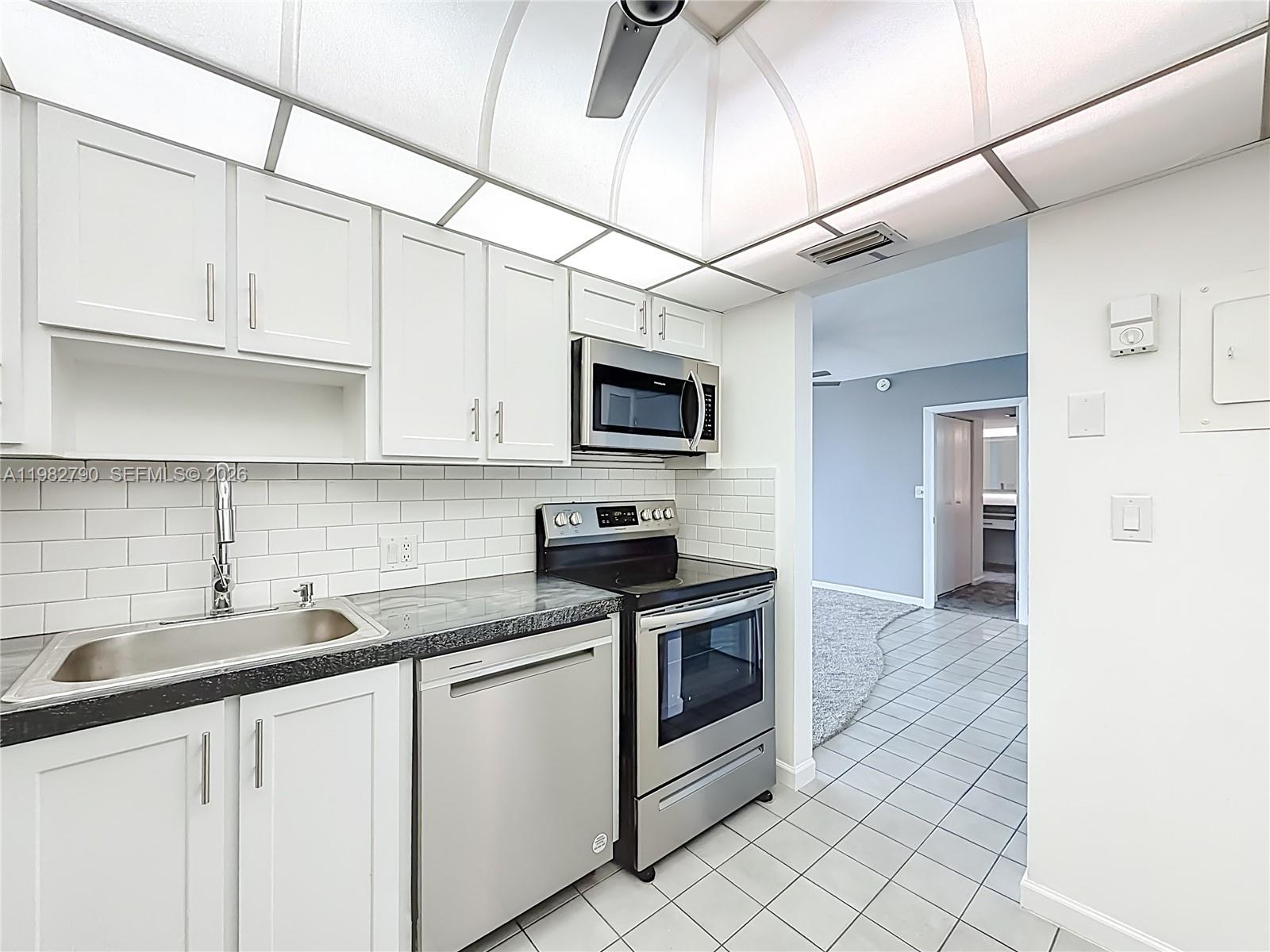 Photo of 20301 Country Club Dr  #2428, Aventura, Florida, 33180 - 