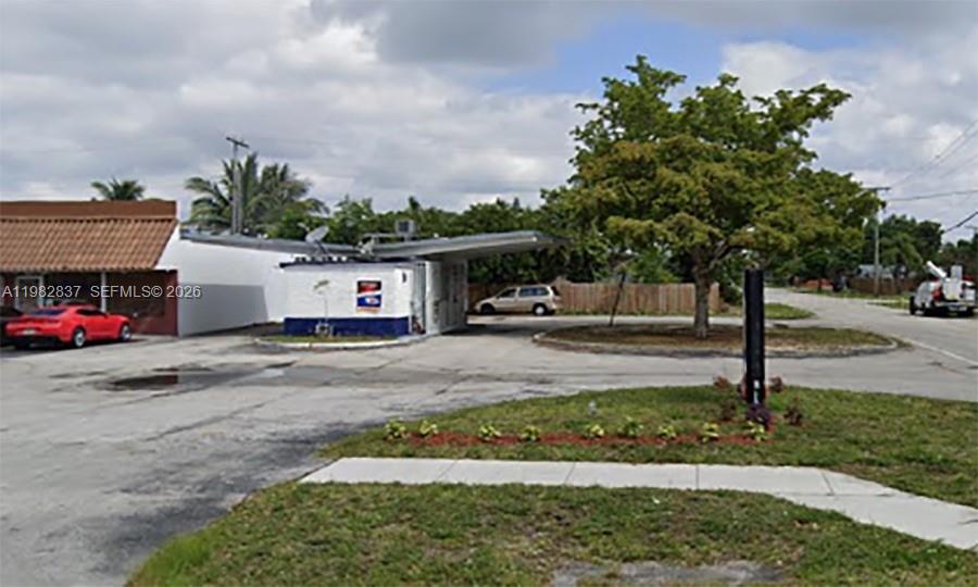   /   sq. ft. $ 2026-03-14 0 foto