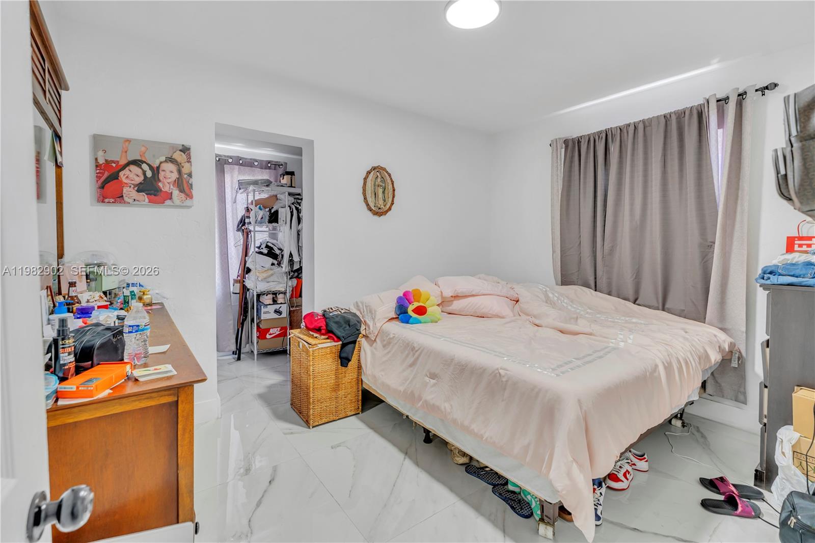   /  1854 кв.футов $ 2026-04-21 0 Фото