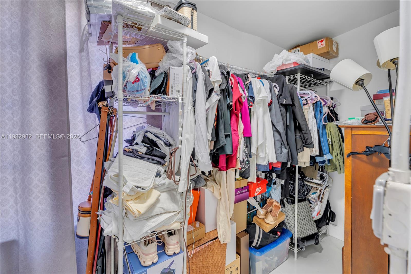   /  1854 кв.футов $ 2026-04-21 0 Фото