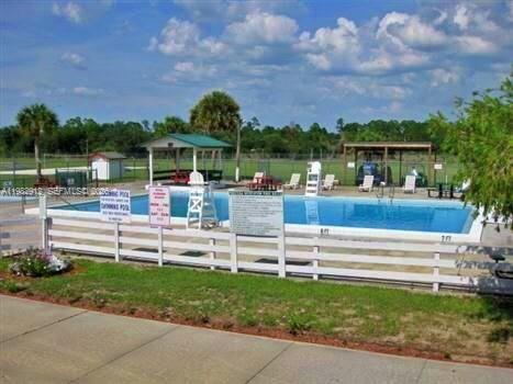 See details / sq. ft. $ 2026-03-14 0 Photo