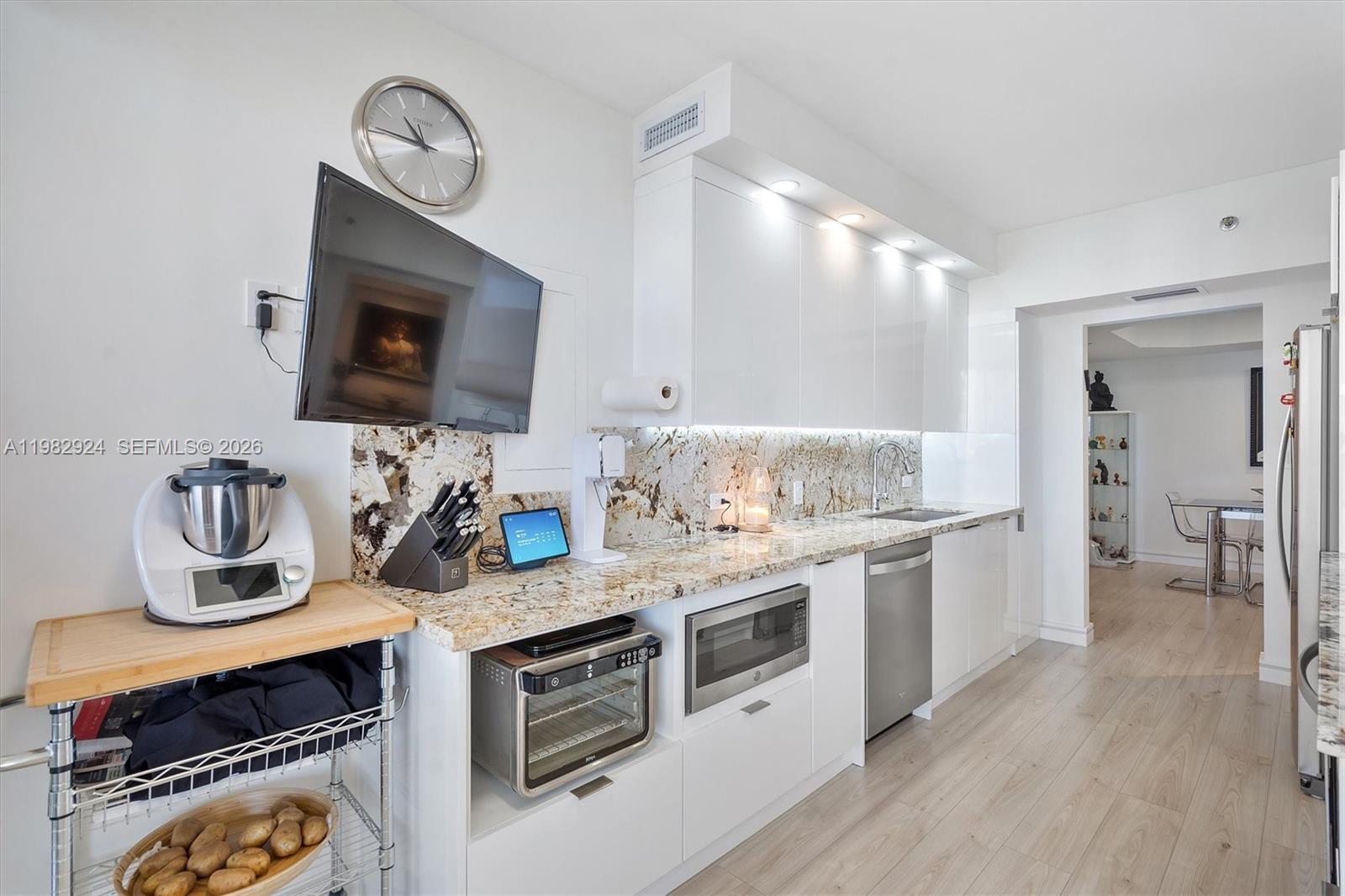 Photo of 20191 Country Club Dr  #1903, Aventura, Florida, 33180 - 