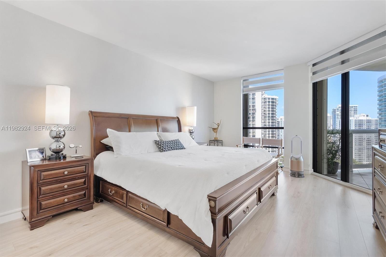 Photo of 20191 Country Club Dr  #1903, Aventura, Florida, 33180 - 