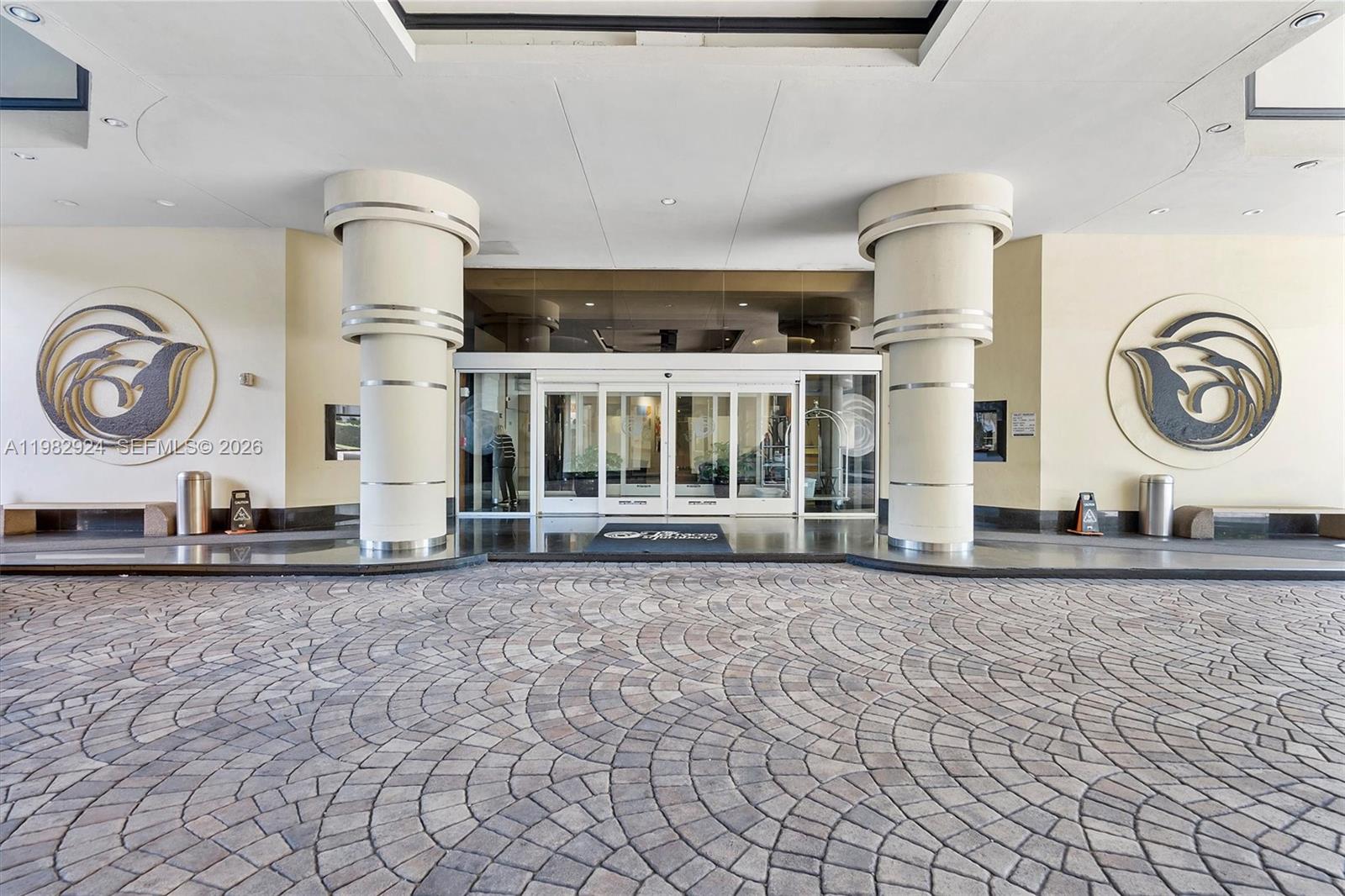 Photo of 20191 Country Club Dr  #1903, Aventura, Florida, 33180 - 