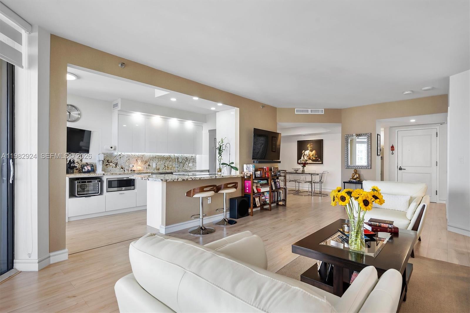 Photo of 20191 Country Club Dr  #1903, Aventura, Florida, 33180 - 