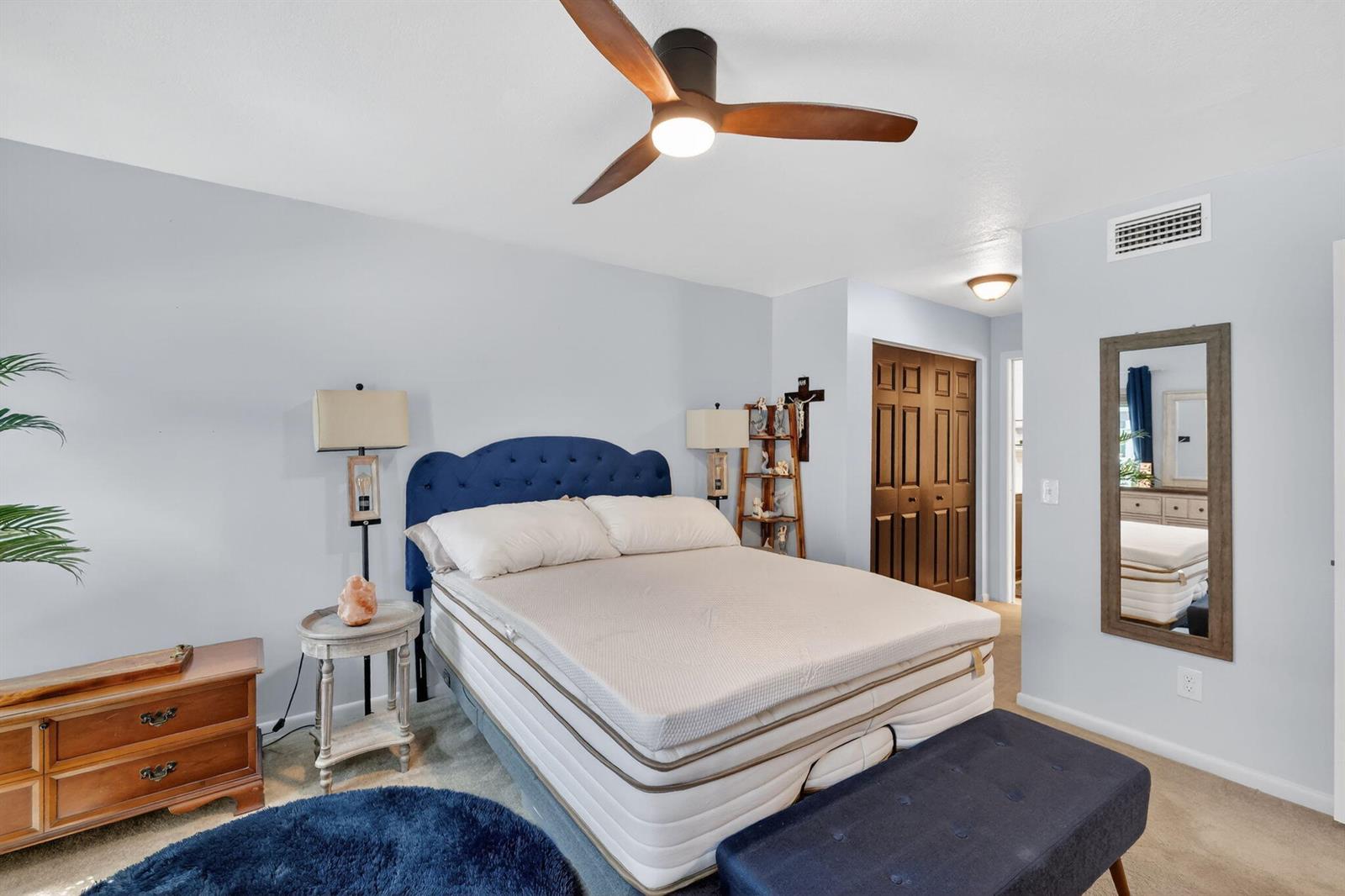 Ver detalles H1-103 2 / 2 1092 sq. ft. $ 2026-06-15 0 foto